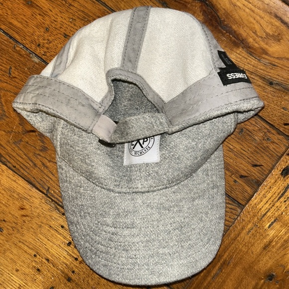 Express Cap - Picture 7 of 8